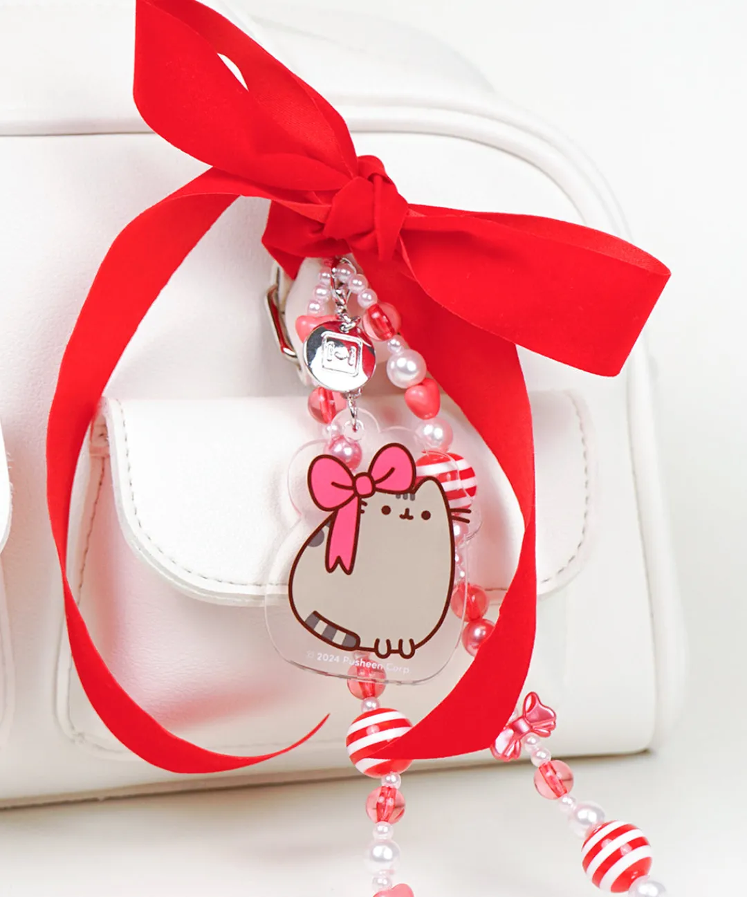 Pusheen Office & Tech>Holiday Beaded Phone Charm