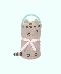 Pusheen Bed & Bath>SnowThrow Blanket