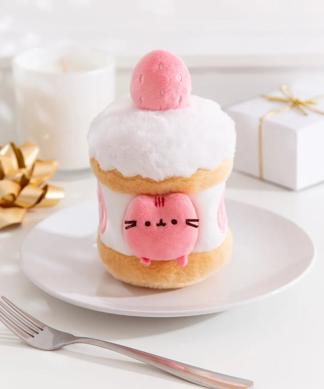 Pusheen Plush & Squisheens|Sweets>Sweets Strawberry Cake Plush 2-pc Environment
